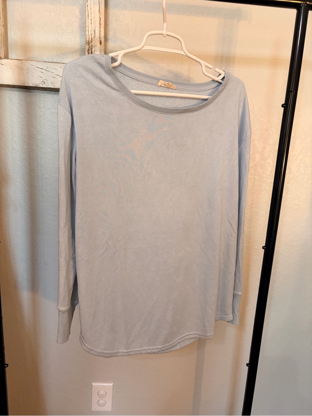 Light Blue Women's Long Sleeve Top - Unbranded
